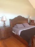 Beautiful Colonial Mint Condition Summer House Walking Distance to Beach Hotels in Jamesport