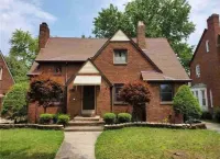 Lake Cottage Mins To Downtown Completely Remodeled Hotels in Euclid