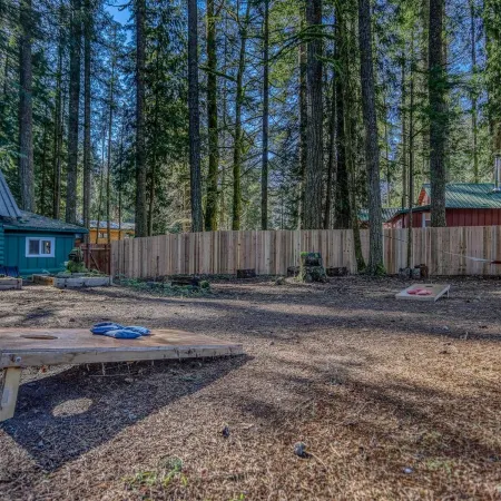Cozy with Modern Comforts, EV Charger, Huge Fenced Yard, Last Minute Feb Deals