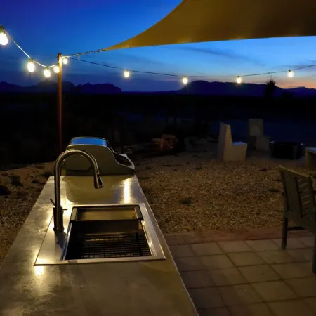 Pickleball Cabin with Outdoor Kitchen