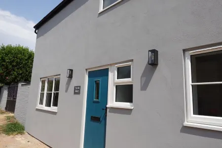 Relax in our village located Old Bakery Cottage Отели в г. Аран Дистрикт