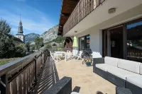 Chalet Entirely Renovated - 4 Bedrooms - Large terrace, private parking