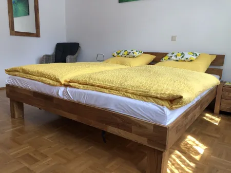Ferienwohnung Grewe mit 77qm und Balkon - in Ruhiger Lage