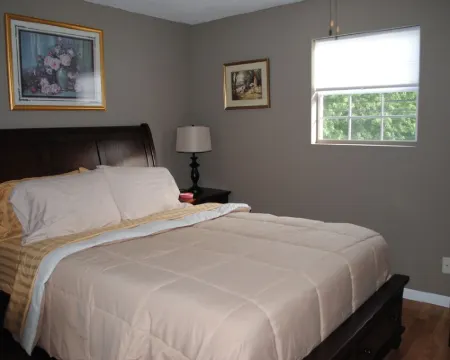 On the Wine Trail - Minutes to Giant City, Shawnee Forest, SIU - Amazing Shower Hotels in Union County