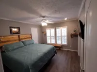 Rector Street Retreat. Downtown Bryson City Cottage