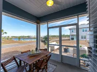 Windmark home steps2pool,min2beach,golf cart, fire pit, heated pool&beach equip