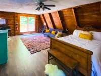 Cozy Loft Cabin high above Bashakill Wildlife Refuge Hotels in Mamakating