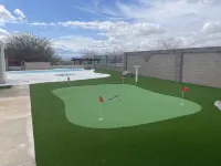 Bullhead oasis! Enjoy putt putt, view, pool & heated spa!