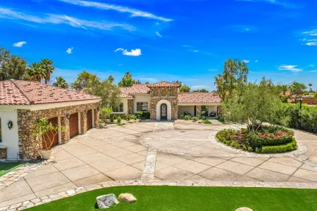 Luxury+deals,Cinema,Basketball,Volleyball, Pickleball, Putting Green,Ping Ping