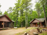 NEW--Seneca Trail Retreat Near Lake Placid Hotels in Jay