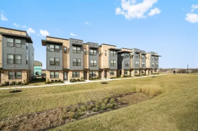 New townhouse Hotels near Advanced Helicopters Concepts