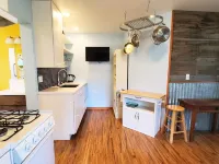 Ocean view modern guest suite with private beach access Hotels in Kodiak Island