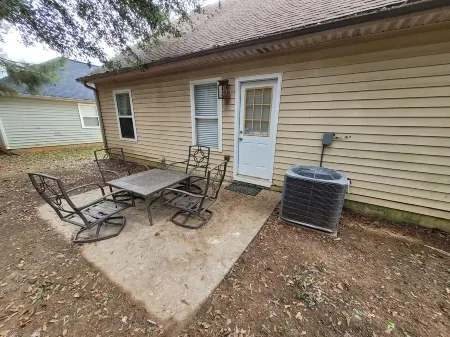 Luxury in Stockbridge Отели рядом с достопримечательностью «Eagles Landing Country Club»