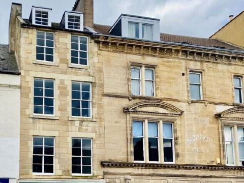 Newly renovated 3-bedroom townhouse in Cupar town centre