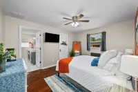 Movie Night Bar~Fire Pit~Hammocks~Games~Renovated