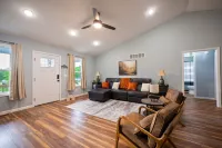 Red River Gorge, Hollerwood Stays! High Speed Wi-Fi, Pet-Friendly! New Home!