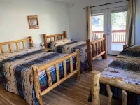 Riverfront Cabin w/ Porch & Firepit - Peaceful Retreat Near Murphy, NC.