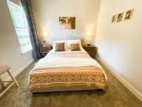 Cheerful spacious home-5 min to Bruce's Field/Downtown