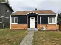 Welcome to S. Rochester in Tacoma! 2BR, 1BA house!