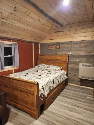 Adirondack Cabin Retreat On West Branch of the Oswegatchie River!