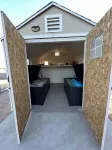 Perfect getaway house! Spacious and private. 4bd 3.5bath with heated pool! Hotels near Catch-and-Release Fishing Lake