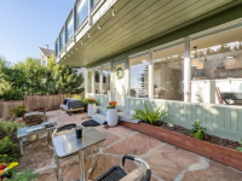 Luxury Spa Retreat Guest House with Ocean View Hotels in Moss Beach