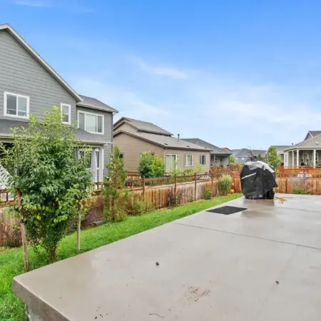 Spacious 3 bedroom, 2.5 bath house - 20 min from DIA, 25 min from Denver