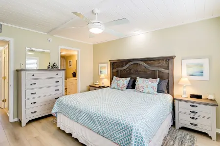 Location, location, location... Beautiful condo just steps from the beach.