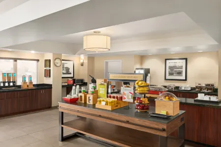 Hampton Inn Portland Airport