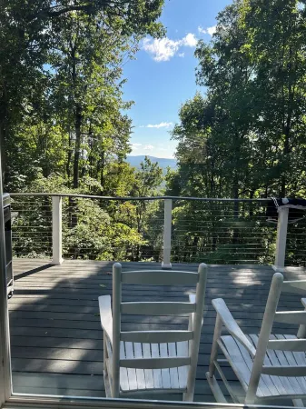 Mountain Views on 27 acres -  15 minutes from Raystown Lake