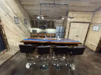 Minutes away from one of the greatest crappie fishing lakes in the world