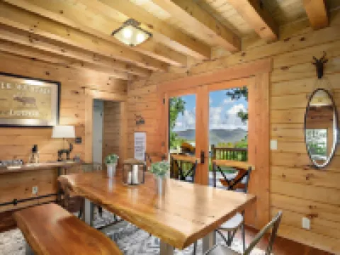 Elk Mountain Lodge: An AVL Mountain Escape w/Hot Tub, Fireplace, Hi-Speed Wifi