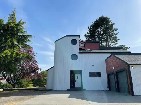 Dungeness Bay Hideaway Отели рядом с достопримечательностью «Нью Дангенесс Лайтхаус»