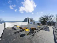 Unique 6 Bedroom Lakeview Home with Roof Terrace Hotels in Huron