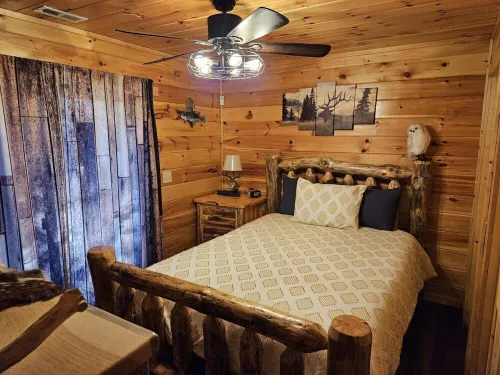 Lake Cumberland Cabin Getaway! Quick Local Lake Access!
