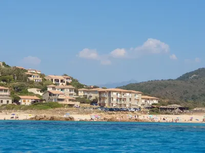 T2 sea view apartment Hoteles cerca de Parc Naturel d'Olva