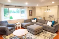 Centrally Located, Fenced Yard, Fast Internet Hotel a Spokane Valley