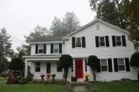 Spacious Private Guest Suite near Colgate - 3-Star
