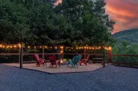Spectacular view, hot tub, 2 fire pits, game room, dog-friendly!
