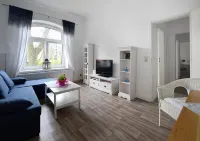 Ferienwohnung Jakob, mit Garten, Terrasse und Strandkorb