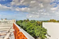 Stunning Panoramic Rooftop Views from This Gulf Side Tuscan Style Villa!