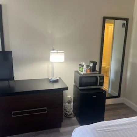 Ramada by Wyndham Sarasota Waterfront, Tikki Bar & Grill, Near Airport & Beaches