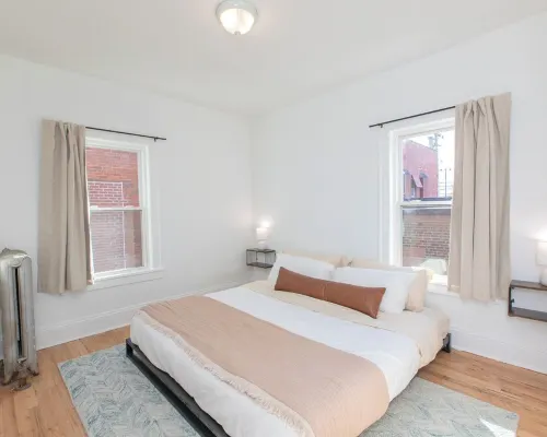 Modern Loft in Historic Birdtown - Unit 5 Hoteles en Lakewood
