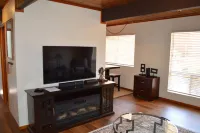 ARCATA ONE BEDROOM- stay near and downtown CalPoly Humboldt - a 13-min stroll Hotels in Arcata