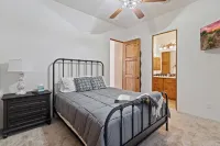 Private 5 Bedroom Resort with Pool Backing Mountain Preserve