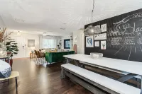 The Black Swan | 3BR House Near Downtown Lakeland Hotels in Polk County