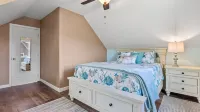 Relax with family and friends at this beautiful house on Douglas Lake.