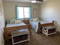 Palisade Orchard Getaway Hotels near Skyway Ski Trailhead