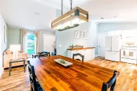 Family friendly 3 bedroom home minutes from the beach and top notch restaurants