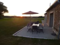 Renovated, spacious, quiet and bright farmhouse in the middle of meadows